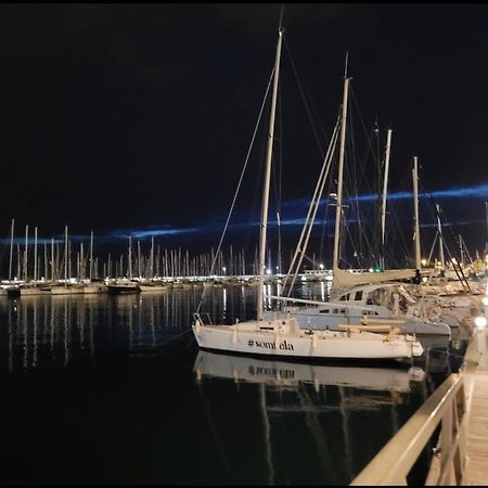 Zeus Valência Exterior foto