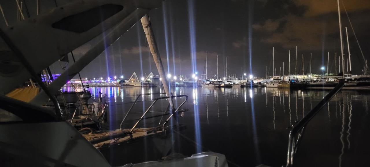 Zeus Valência Exterior foto